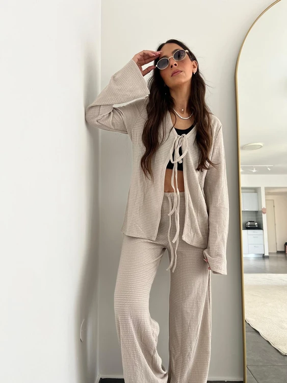 חליפת קשירות