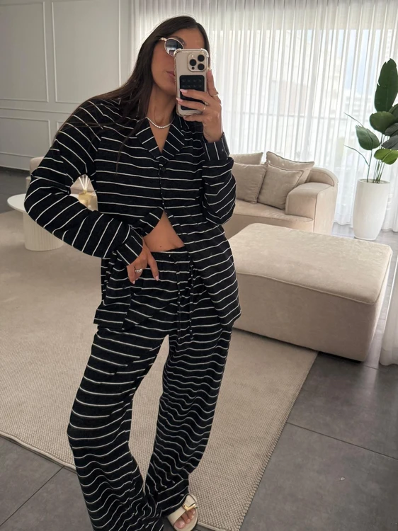 חליפת פסים O/S