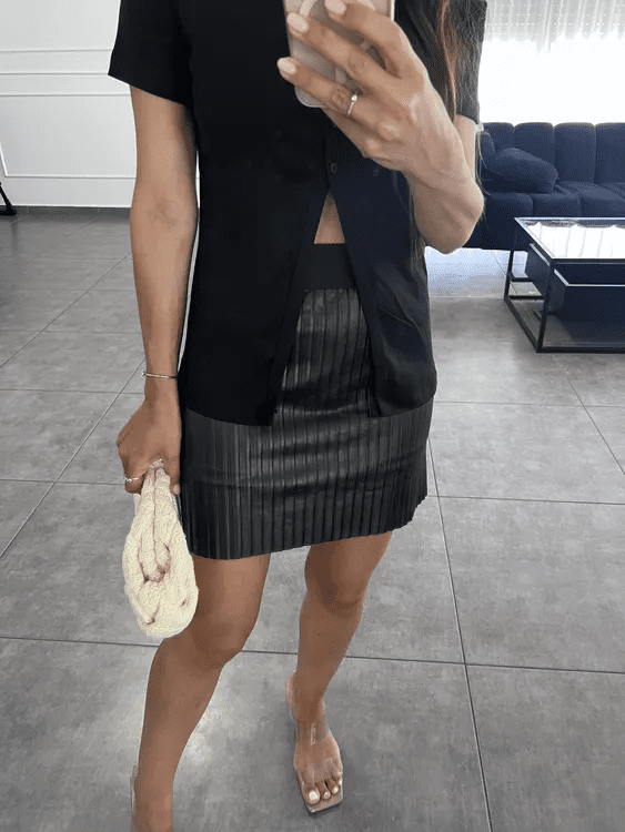 חצאית דמוי עור