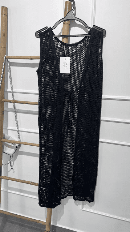 עליונית חוף איזבלה - שחור