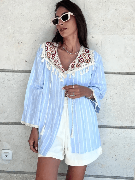 עליונית בשילוב קרושה תכלת