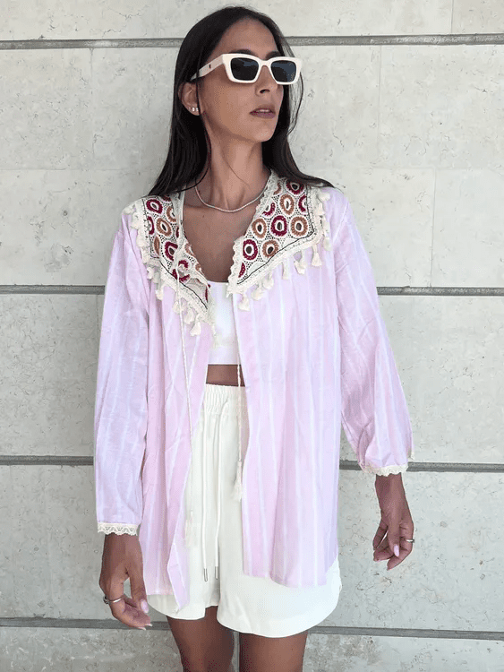 עליונית בשילוב קרושה ורוד