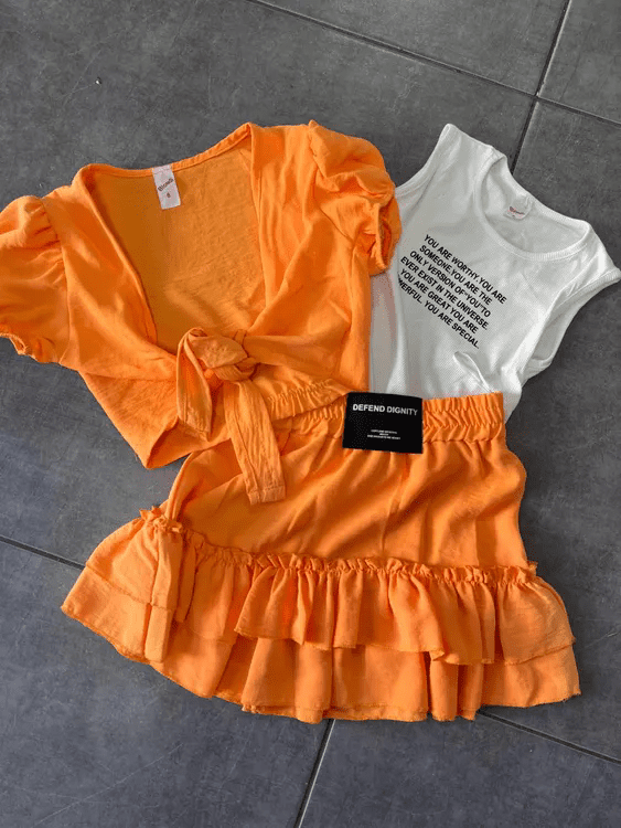 חליפה 3 חלקים מידה 4